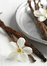 Hand Poured Luxury Candle - Celebration 640g (Unboxed)