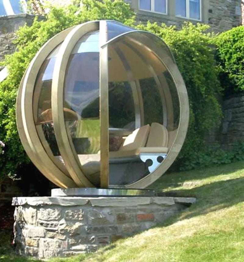 The Rotating Lounger Garden Pod